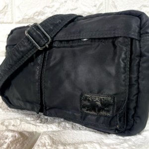 斜め掛け◎ メンズ ショルダーバッグ ボディバッグ ナイロン 黒 ブラック